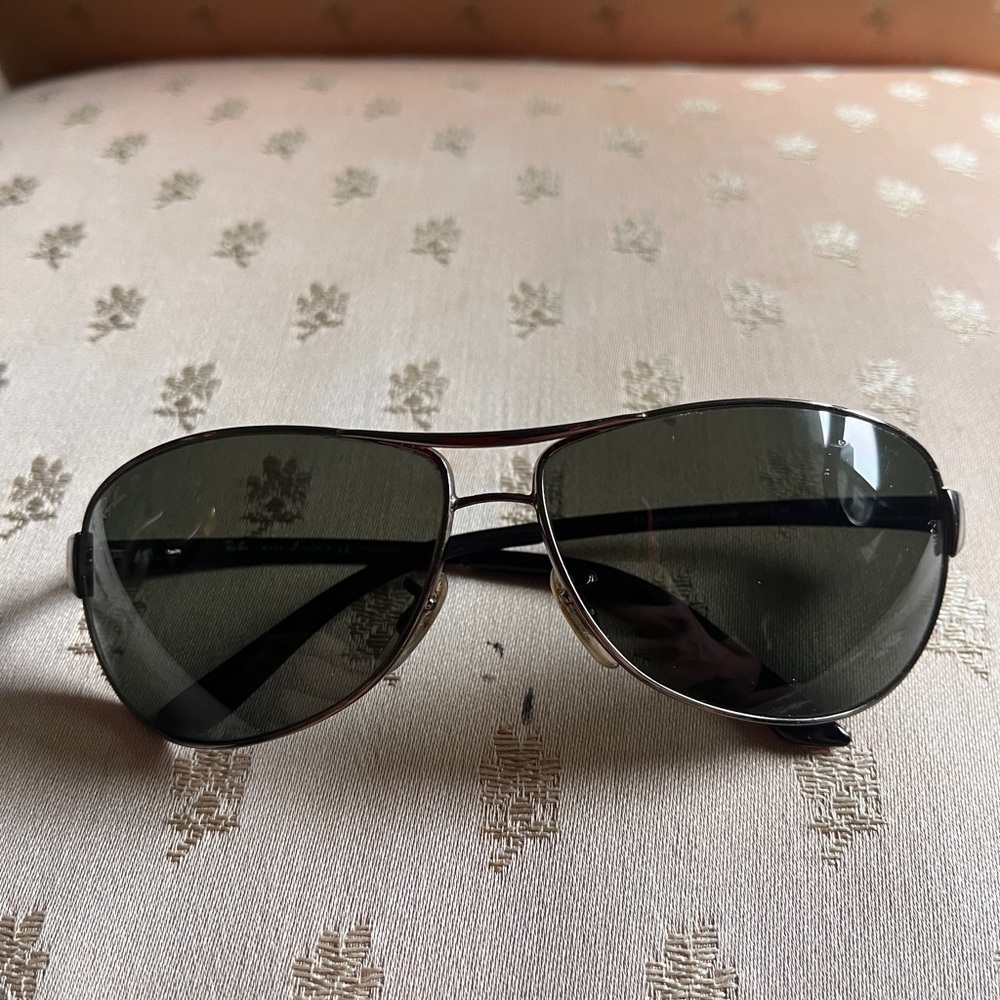 Unisex Ray-Ban sunglasses model RB 3342 Warrior in good condition